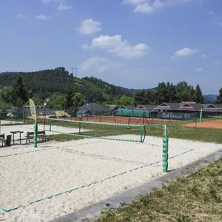 Chatova osada Trhovky Lodge Krasna Hora nad Vltavou